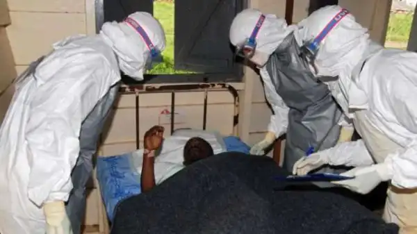 Rush to get Ebola isolation tents in Nigeria